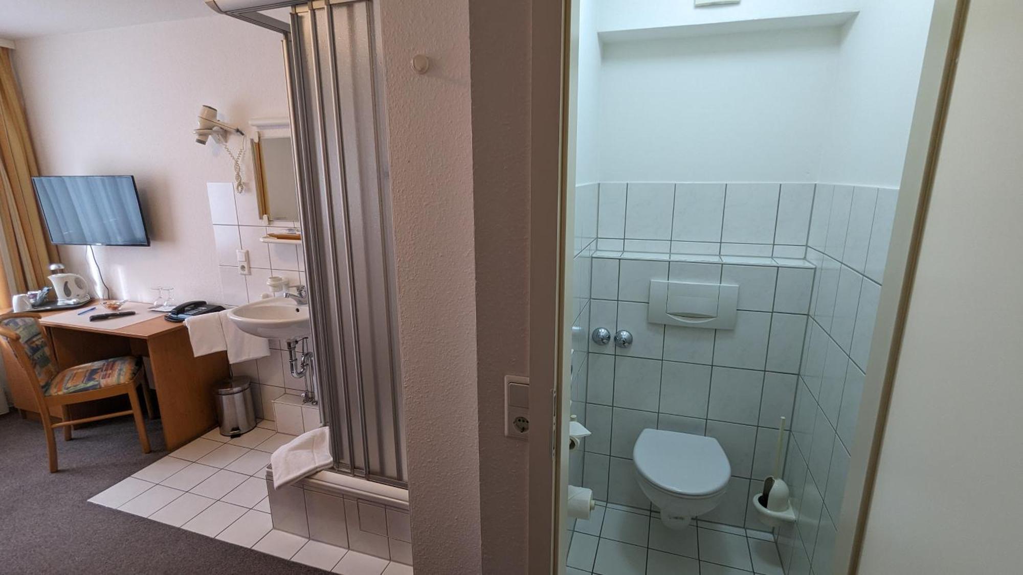 Gaestehaus Ziegler Stuttgart Exteriör bild